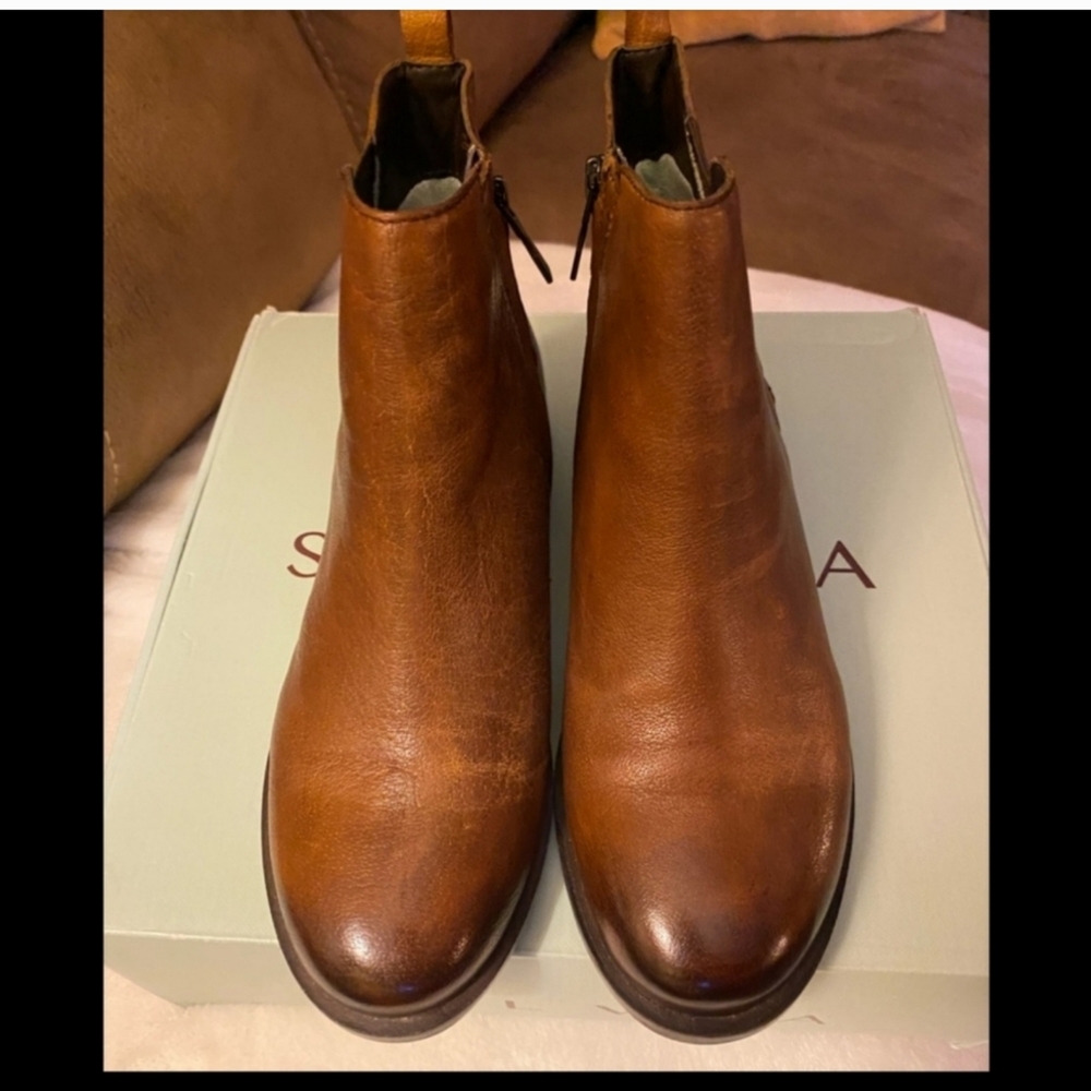Salvia Rhonda womens leather boots size 7